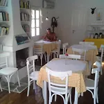 安普罗斯酒店 3* Folégandros