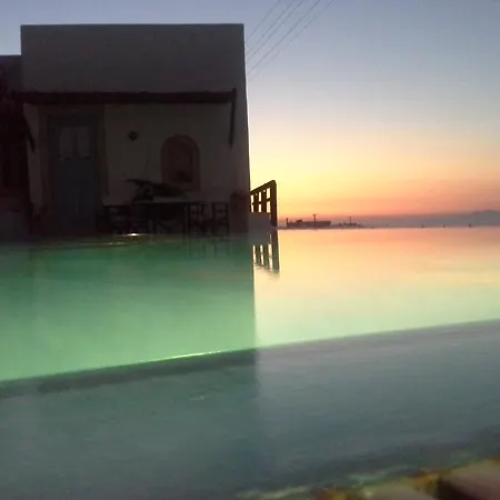 Ampelos Folegandros Town