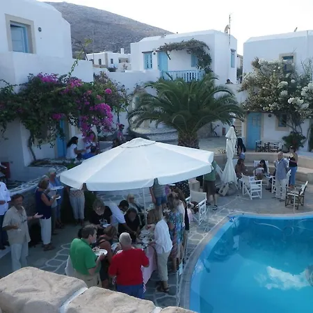 Ampelos Hotel Folegandros Town