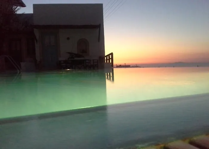 Ampelos Folegandros Town