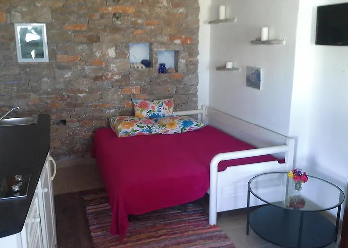 Ampelos Folegandros Town